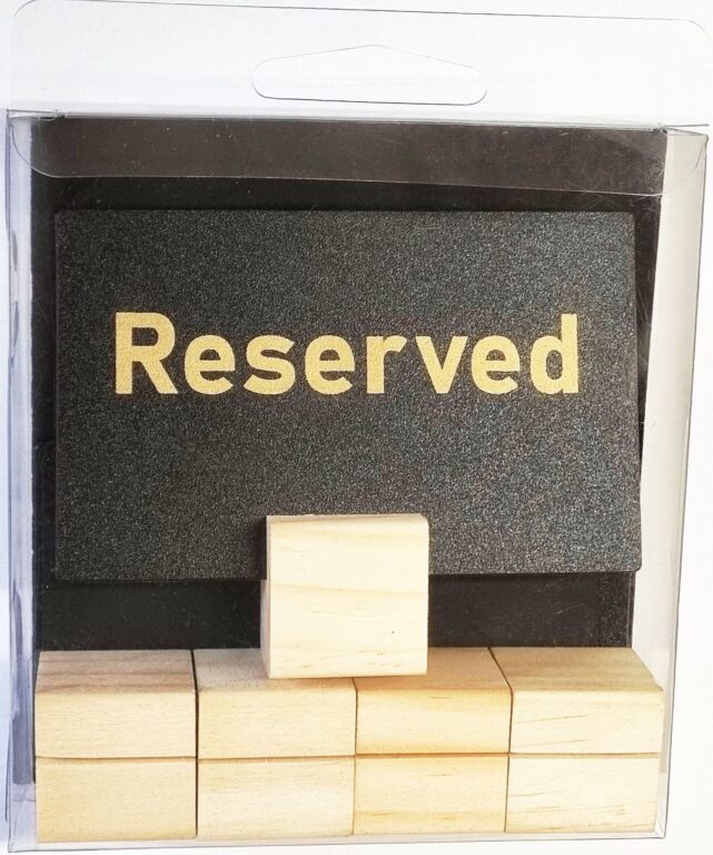 Rezervační tabulky - zlatý popis